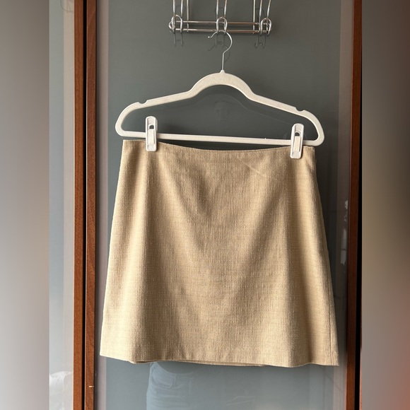 Club Monaco Khaki Mini Skirt Size 10 - Picture 1 of 7